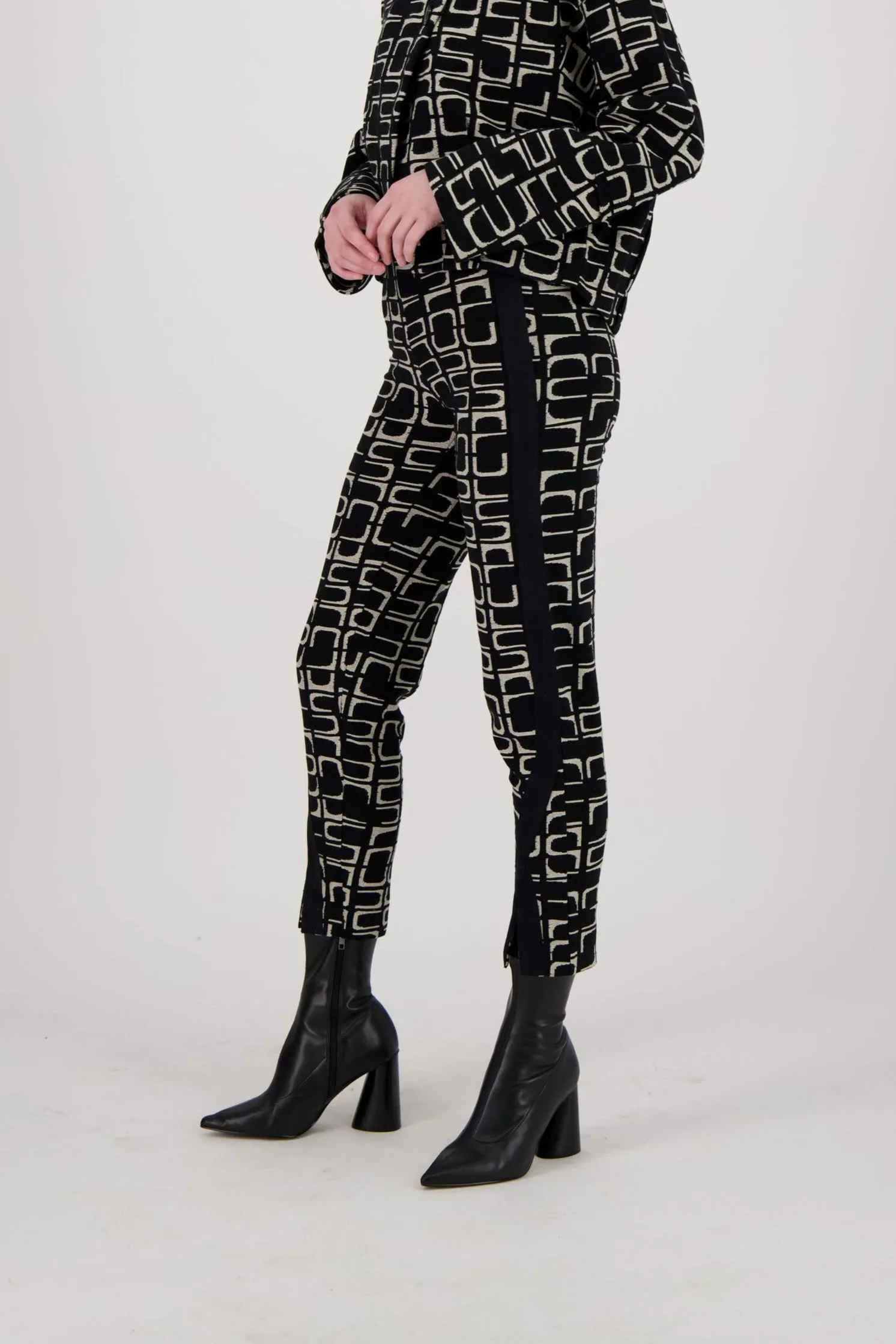 Abstract Jacquard Pant with Split Hem