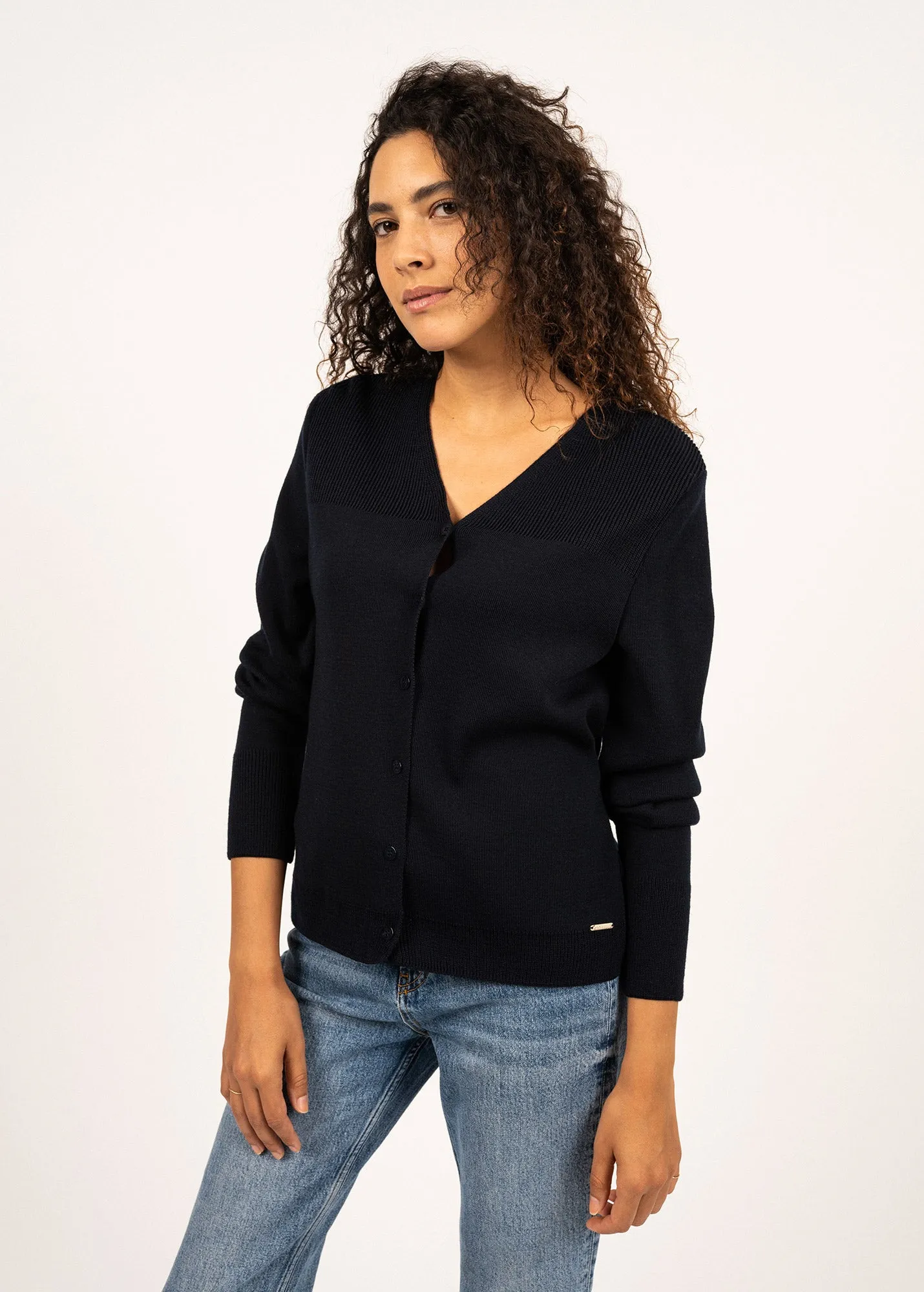 Ars light cardigan in wool - butonned, contrasting rib (NAVY)