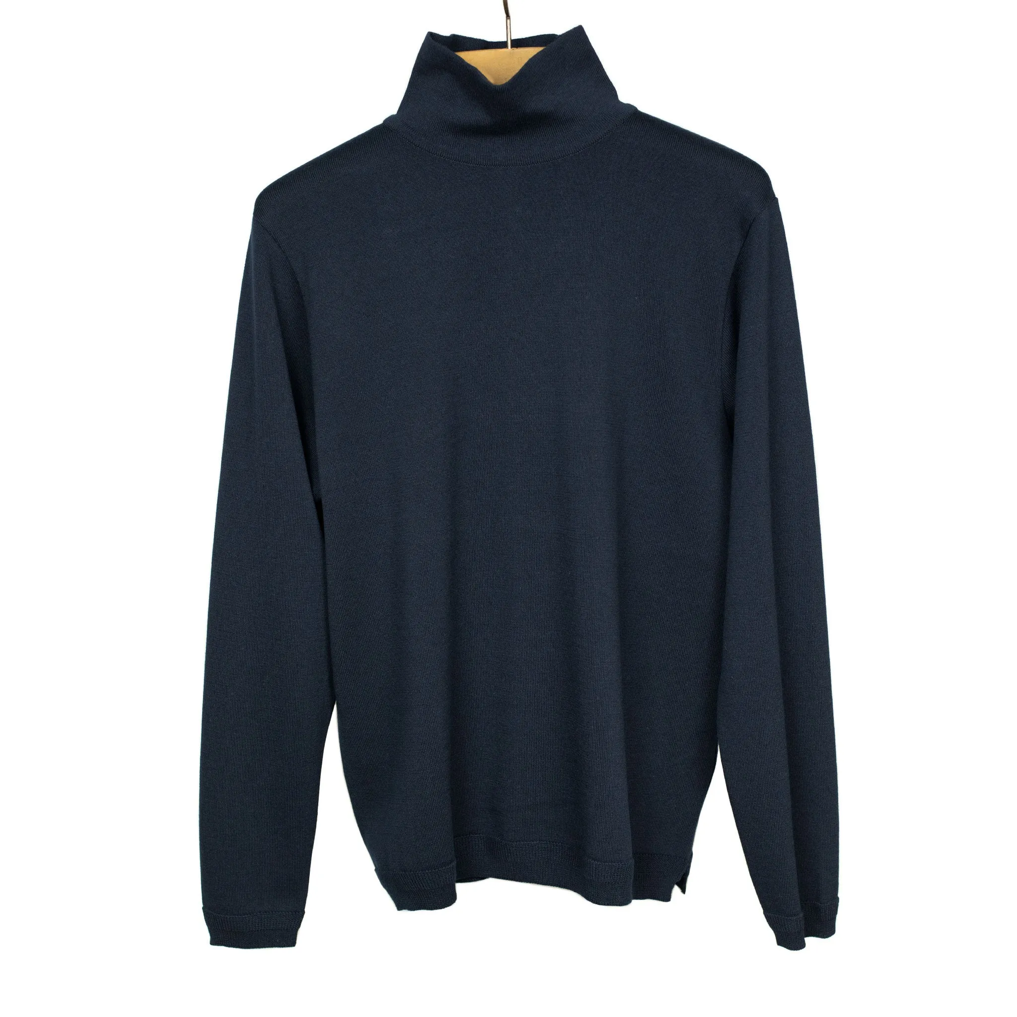 Turtleneck knit t-shirt in navy cotton